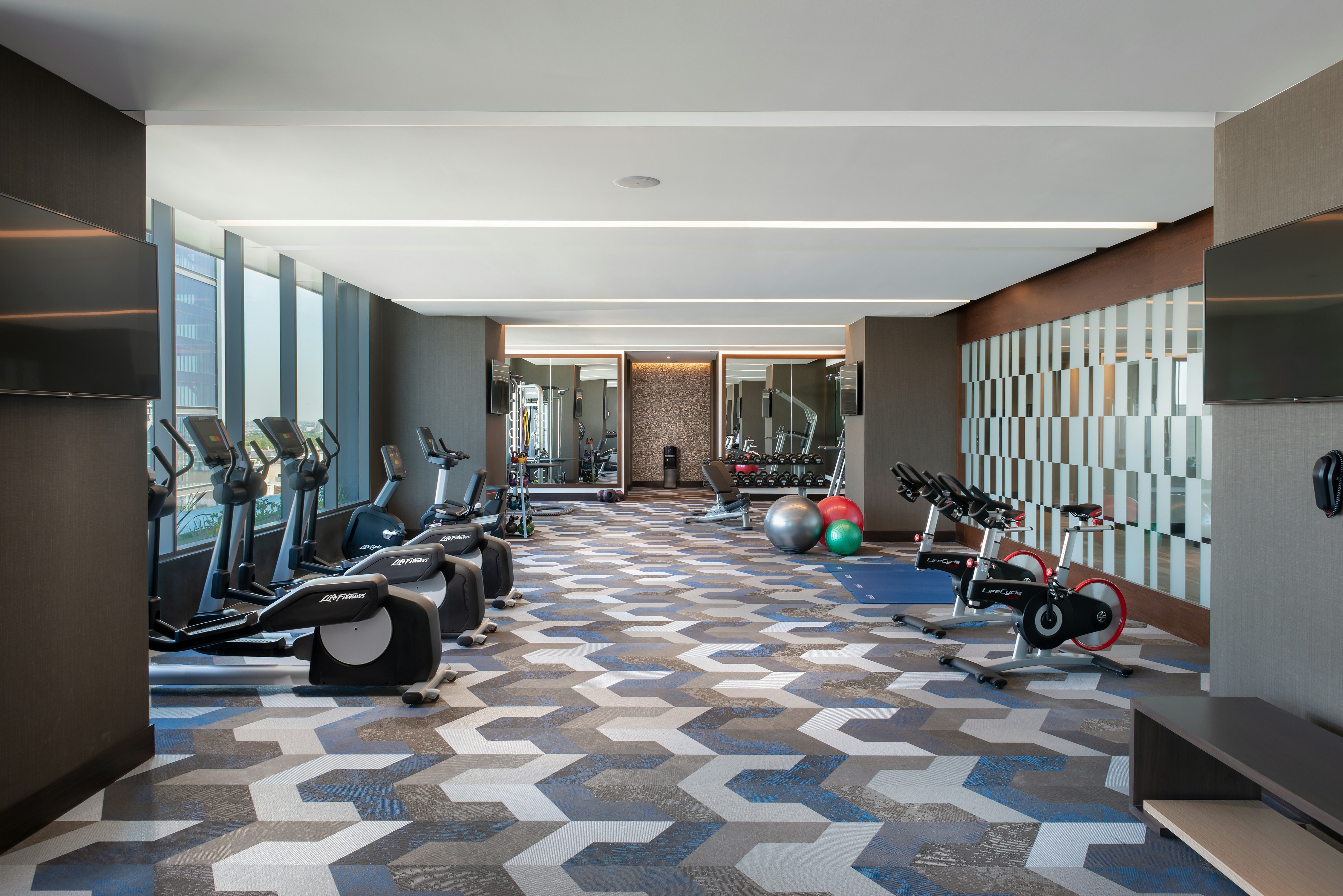 Hilton Guadalajara Midtown 46/83