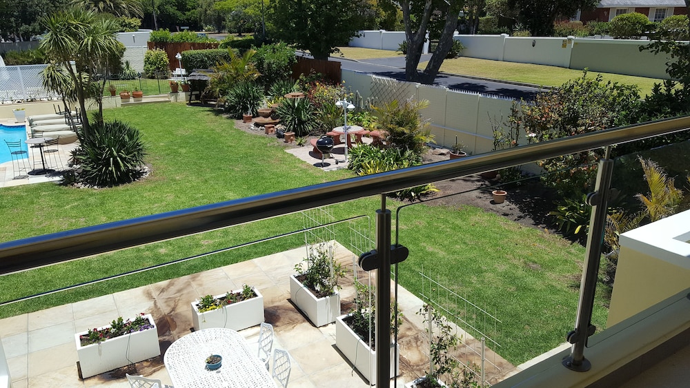 Constantia Cottages 35/50