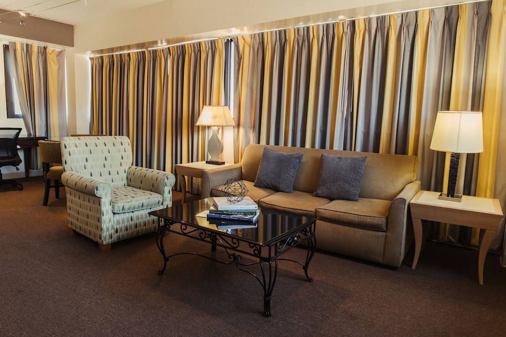 Stamford Suites Hotel 28/43