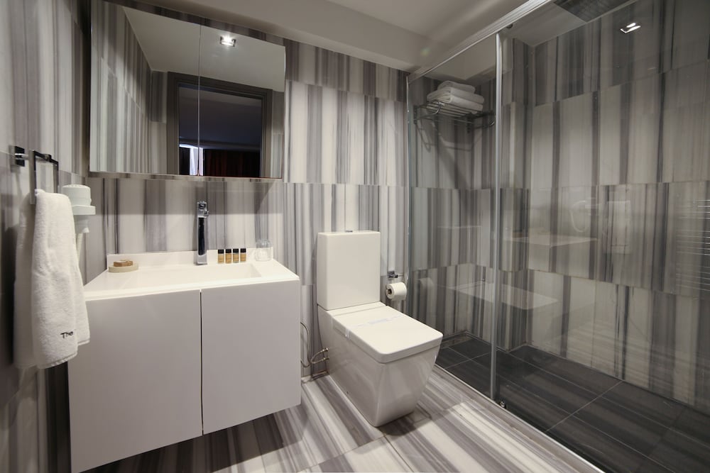 The Capital Suites 18/40