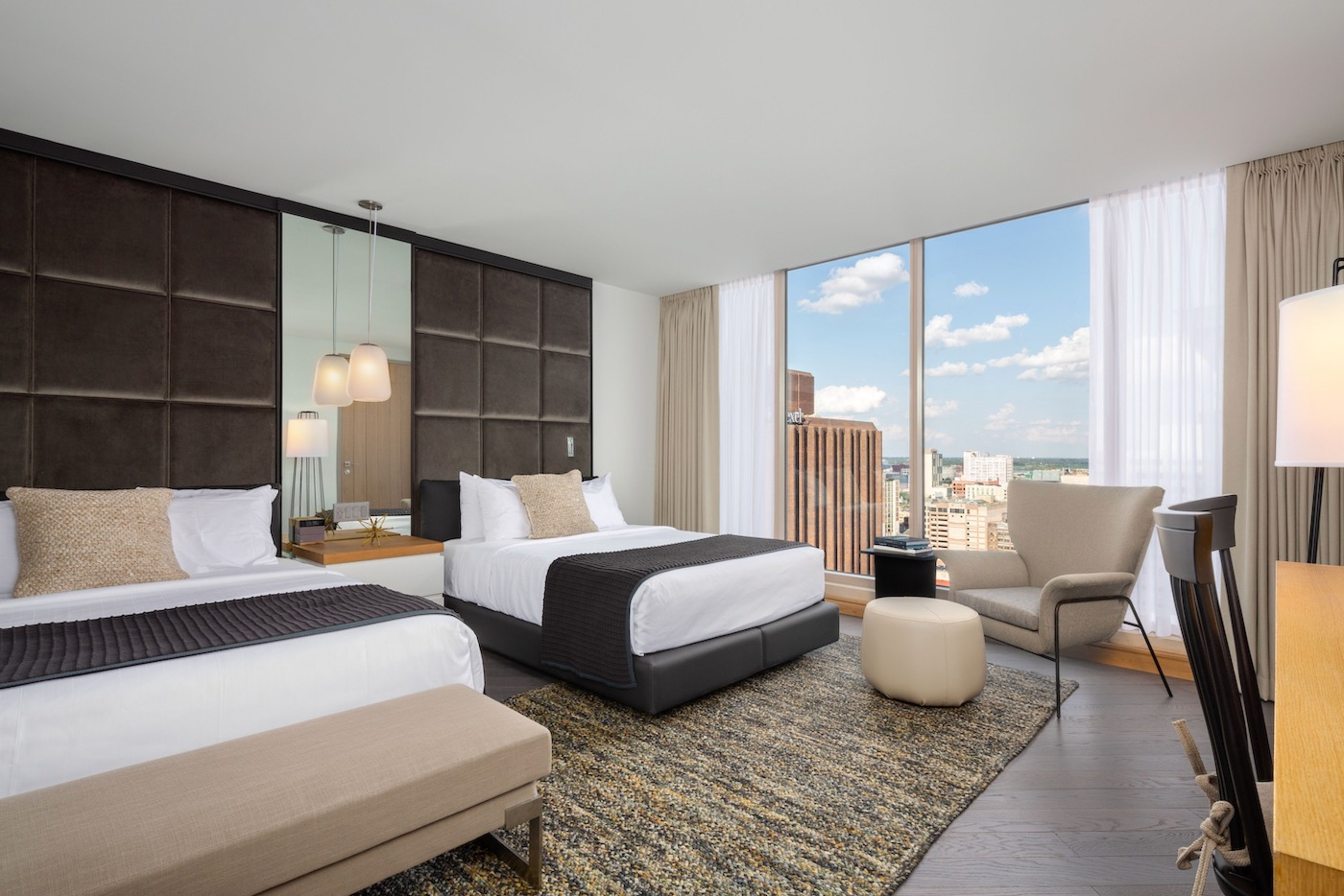 Skyline, 2 Queen Beds, Club Floor
