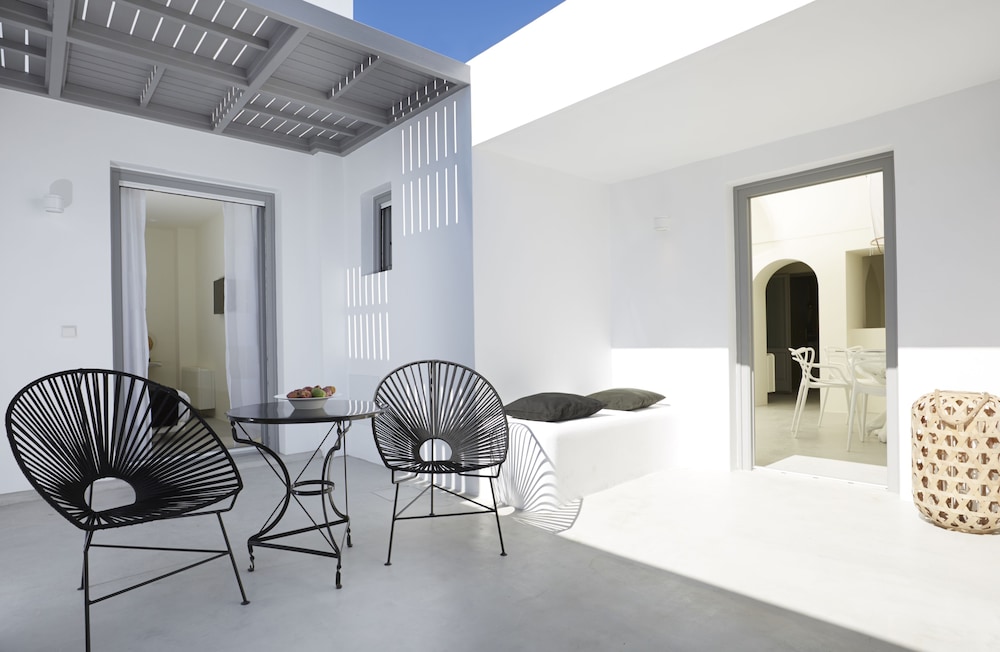 Eolia Kamari Villa 21/34