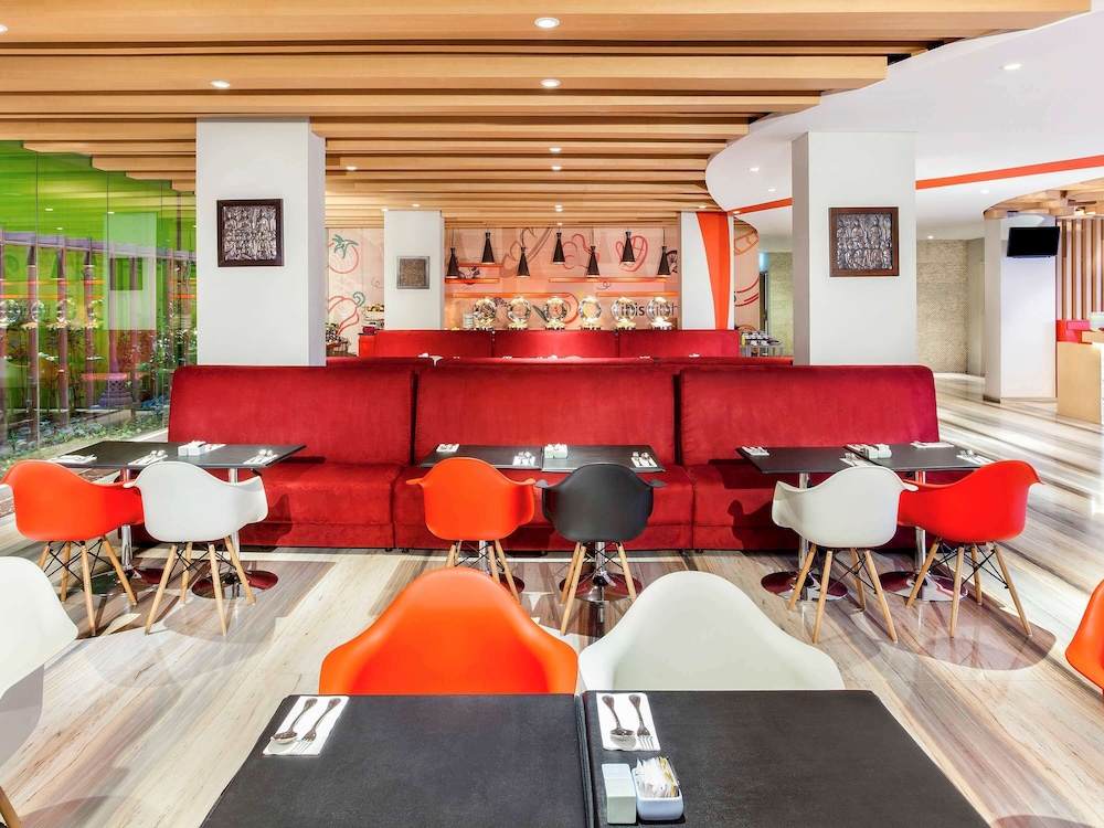 IBIS YOGYAKARTA ADI SUCIPTO 33/54