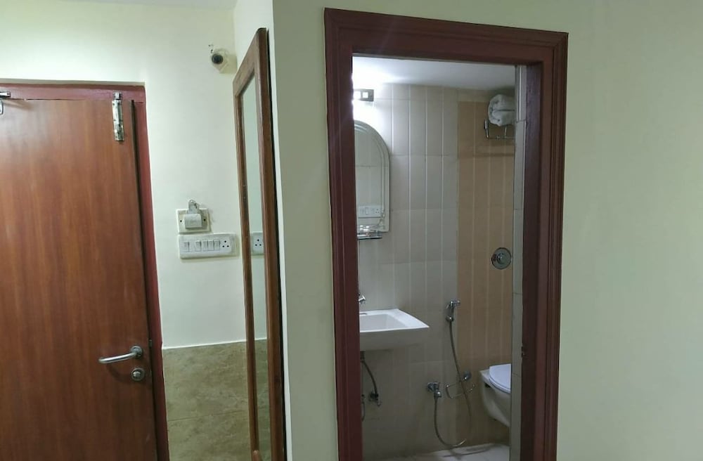HOTEL FLAVOUR INN 24/24