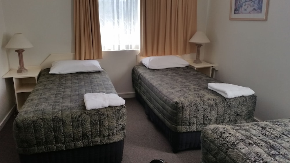 Southport Motel & Apartments 31/71