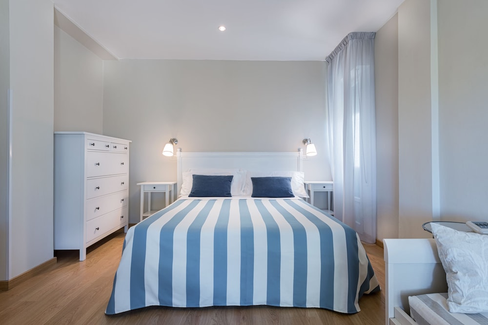 Room at Andreaneri Hotel, PIETRASANTA