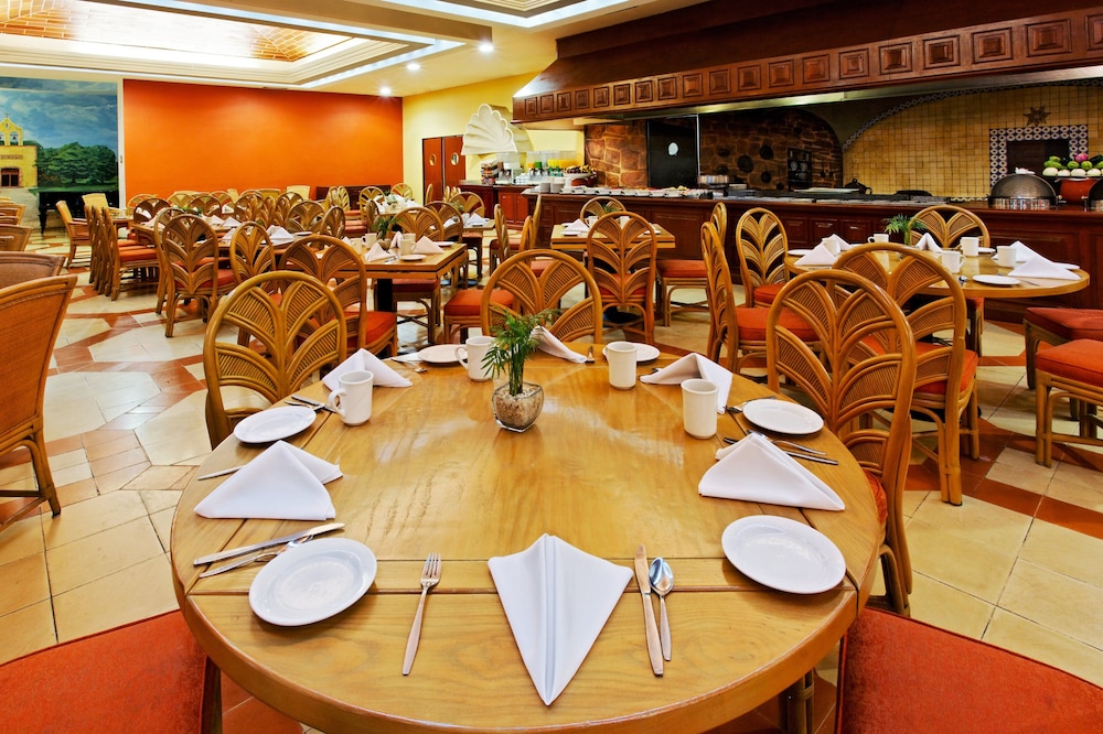 Holiday Inn Merida 43/74