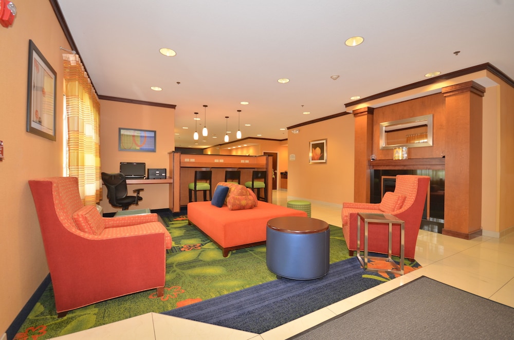 Fairfield Inn And Suites By Marriott Jefferson City 9/41