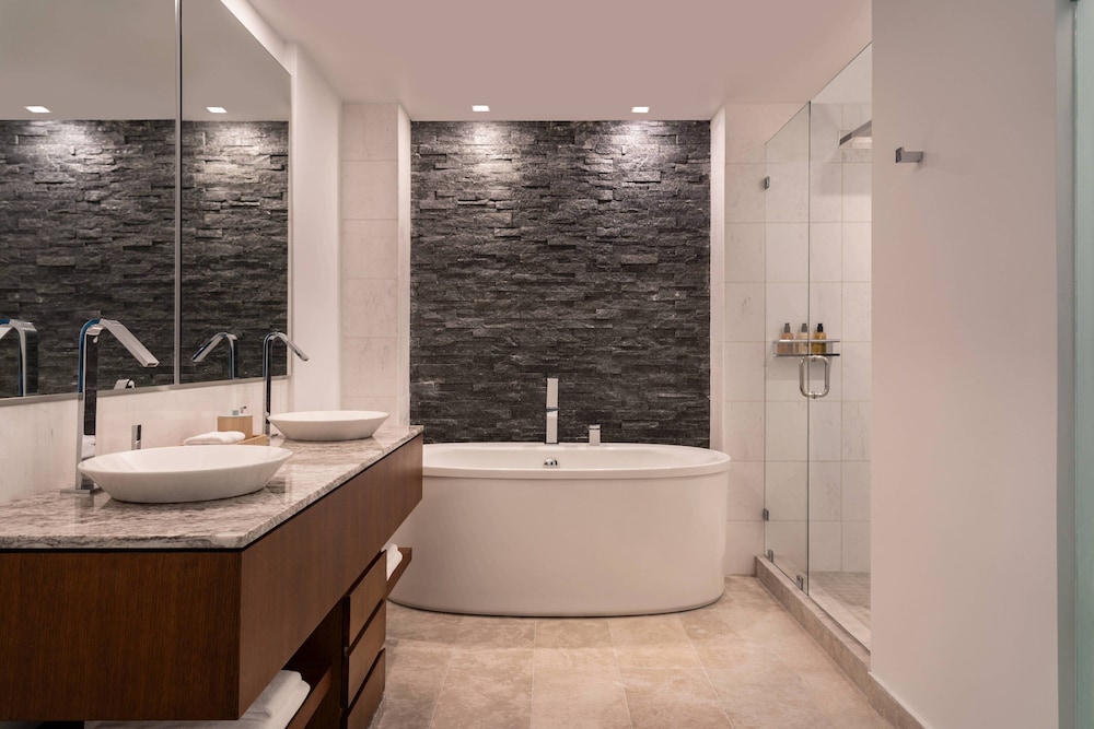 The Ritz-Carlton, Turks & Caicos 49/50