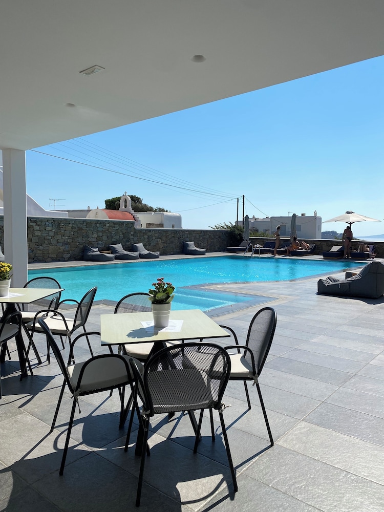 Anna Maria Mykonos Hotel 61/66