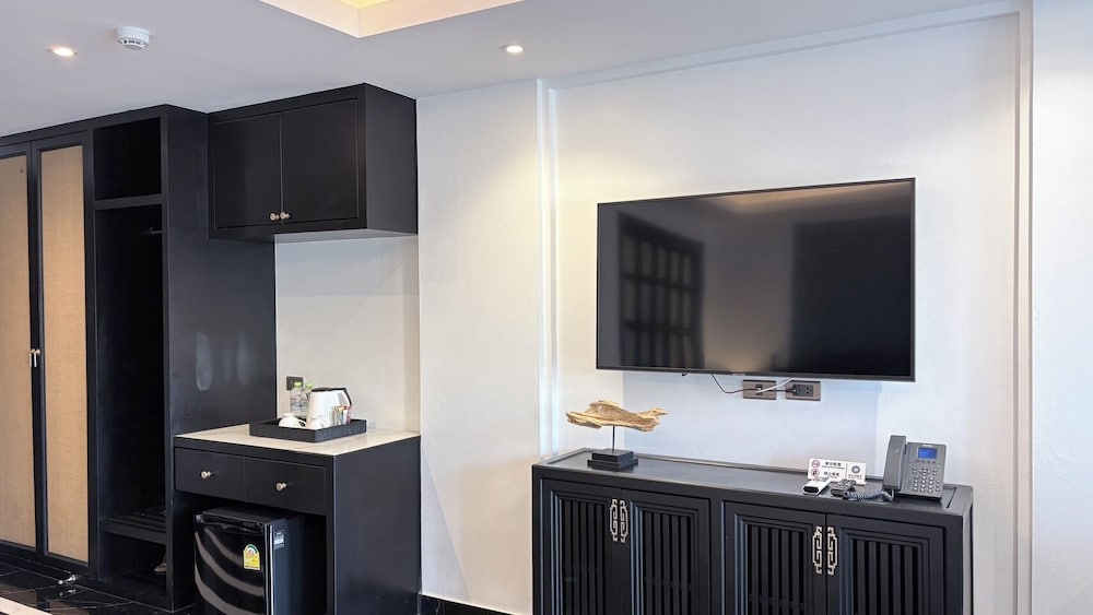 Glory Boutique Suites 8/50