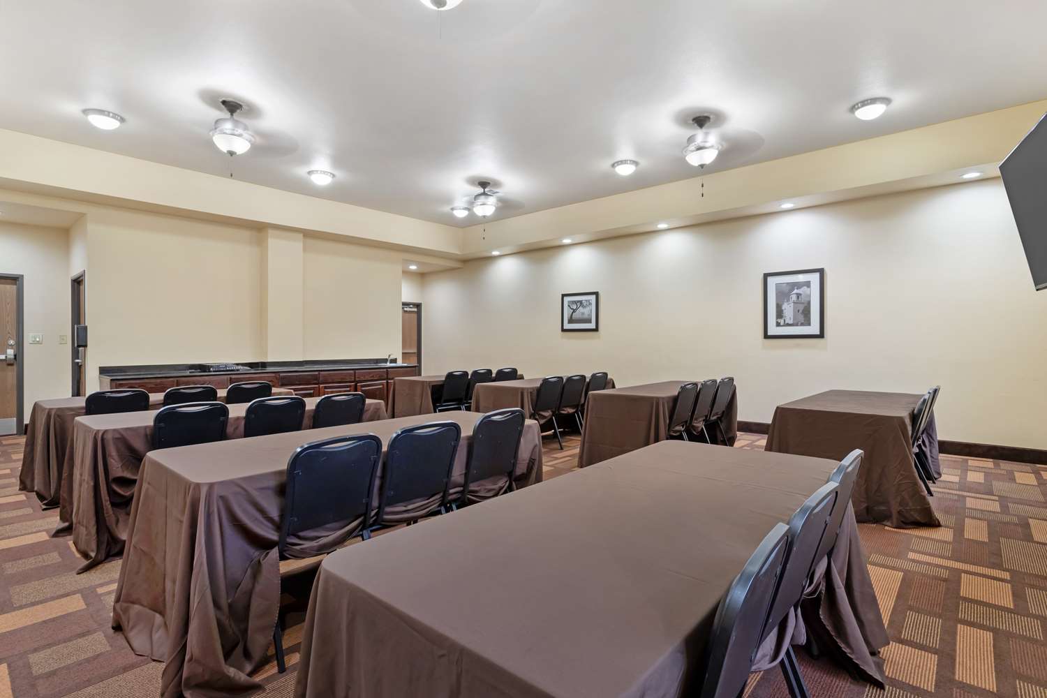 Best Western Plus Goliad Inn and Suites 12/16