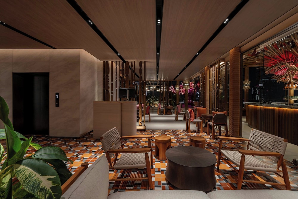 Moxy Bangkok Ratchaprasong 29/50
