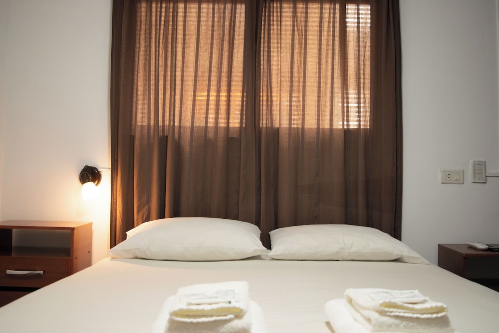 Hotel del Monumento 16/42