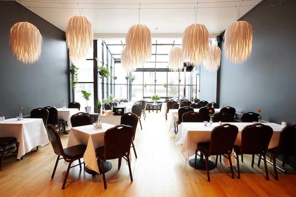 Fosshotel Lind 56/62