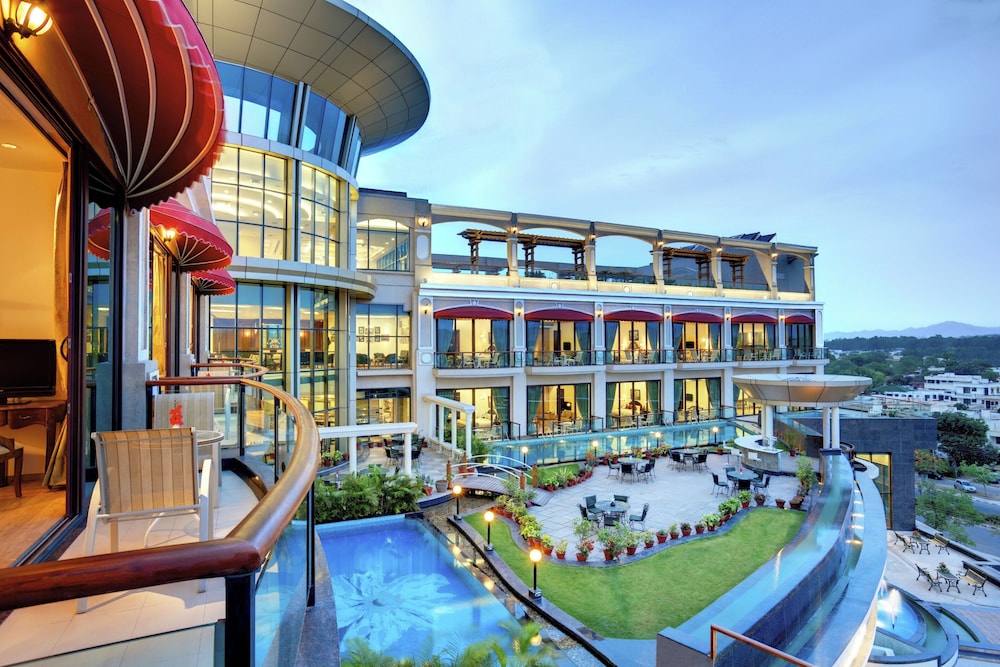 WELCOMHOTEL BELLA VISTA, PANCHKULA - CHANDIGARH 3/50