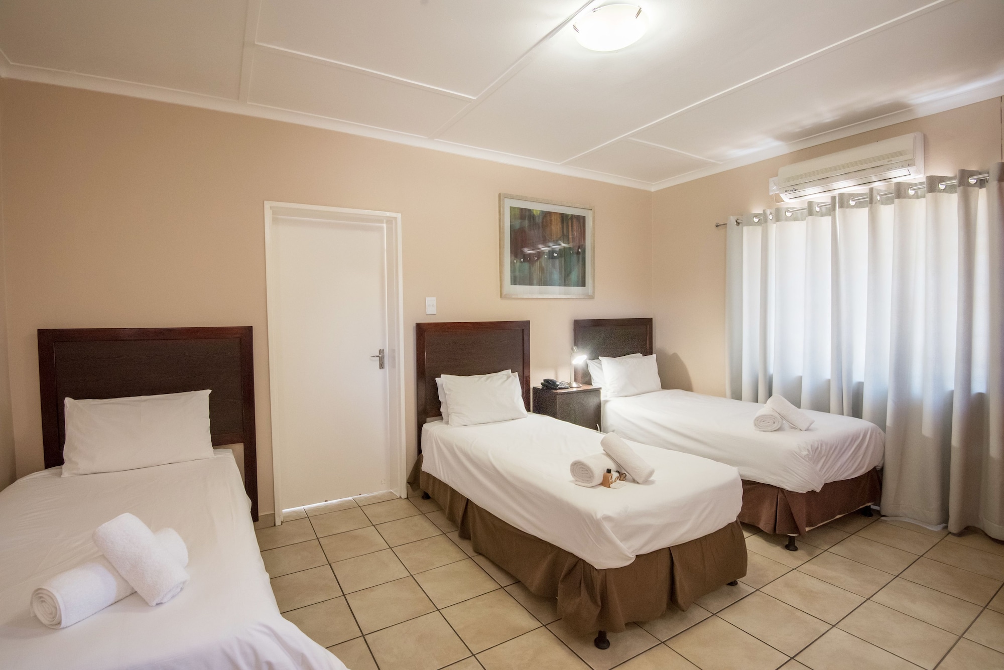 Chalet, 3 Beds, Kitchenette, Garden Area