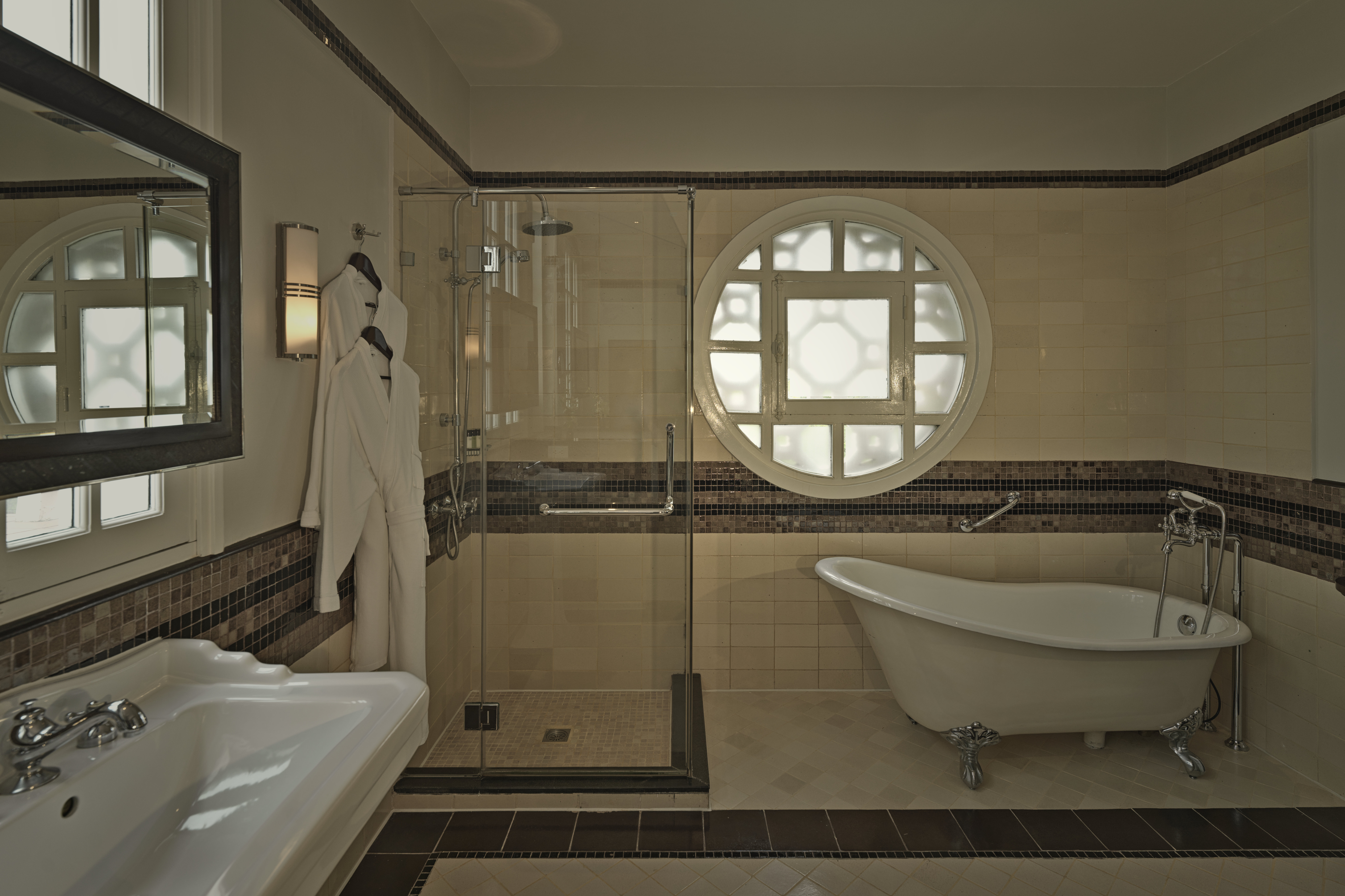 Resident Suite، Azerai La Residence Hue 4/4