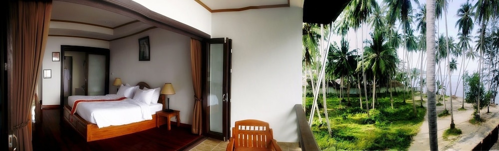 Lipa Bay Resort 46/55