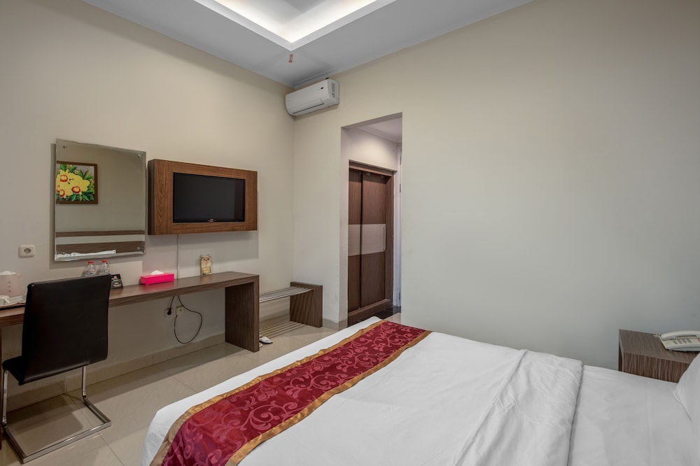 Raffleshom Hotel 2/18