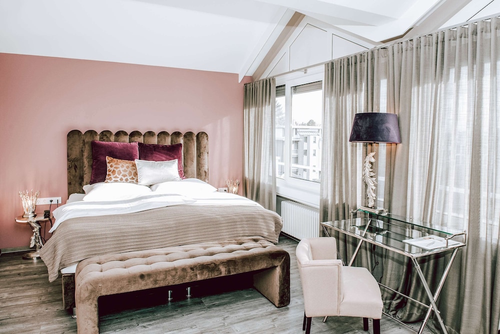 Design, King Bed