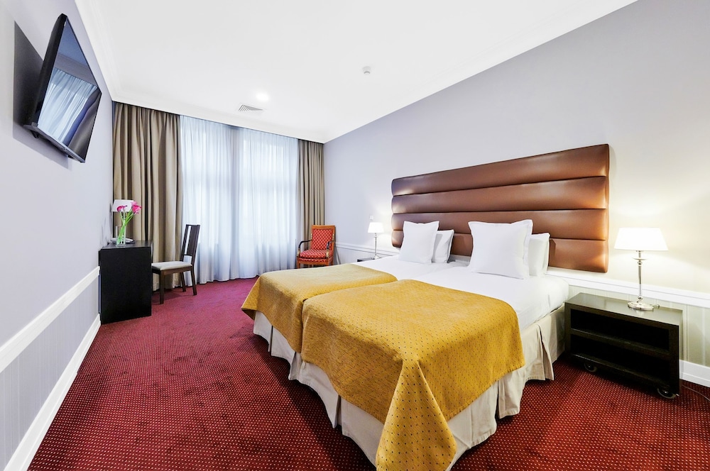 La Boutique Hotel 10/48