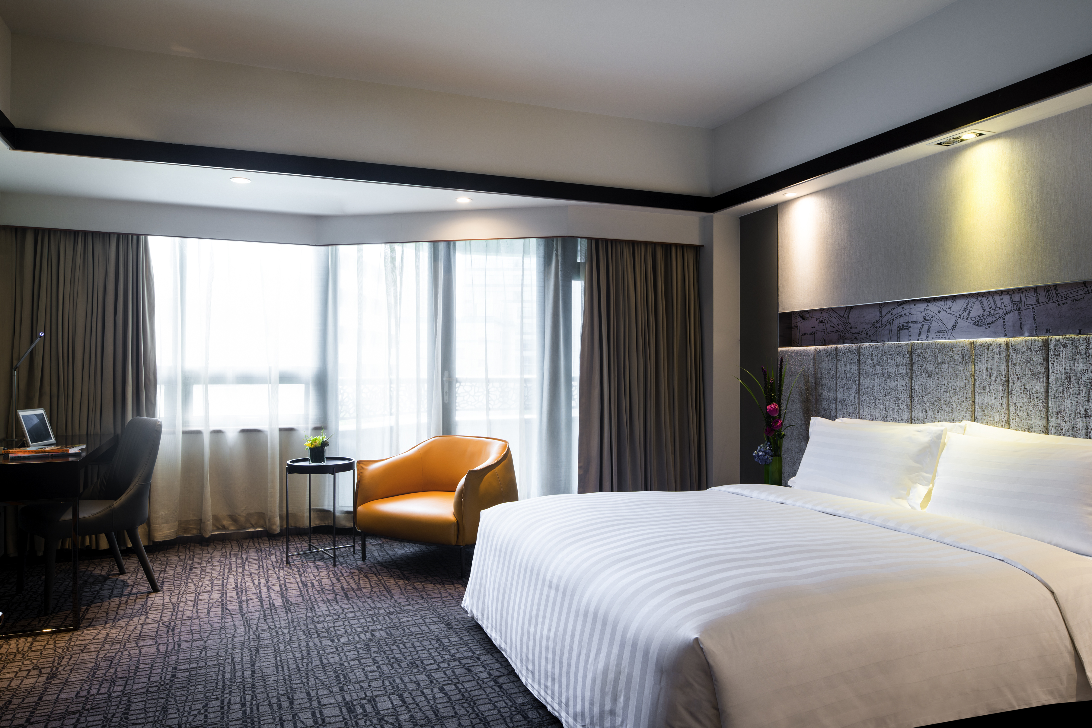 Deluxe, Double or Twin Bed