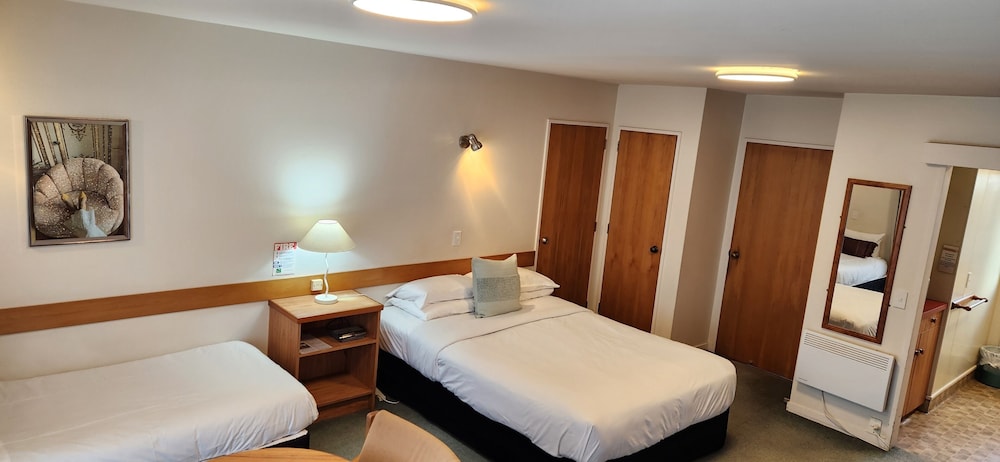 استوديو كبير بسرير كوين، Aalton Motel 4/8