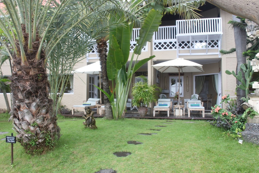 TAUCH TERMINAL RESORT TULAMBEN 66/69