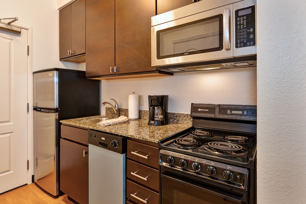 Towneplace Suites Nashville Airport 30/38