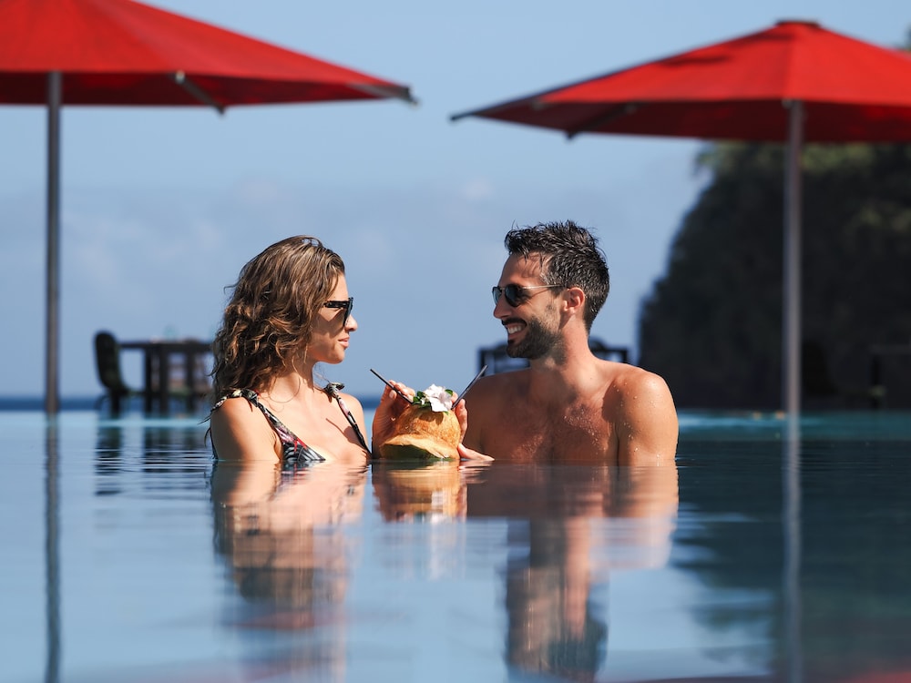 TAHITI PEARL BEACH RESORT FORMALLY KNOW AS RADISSON PLAZA RESORT TAHITI — 5