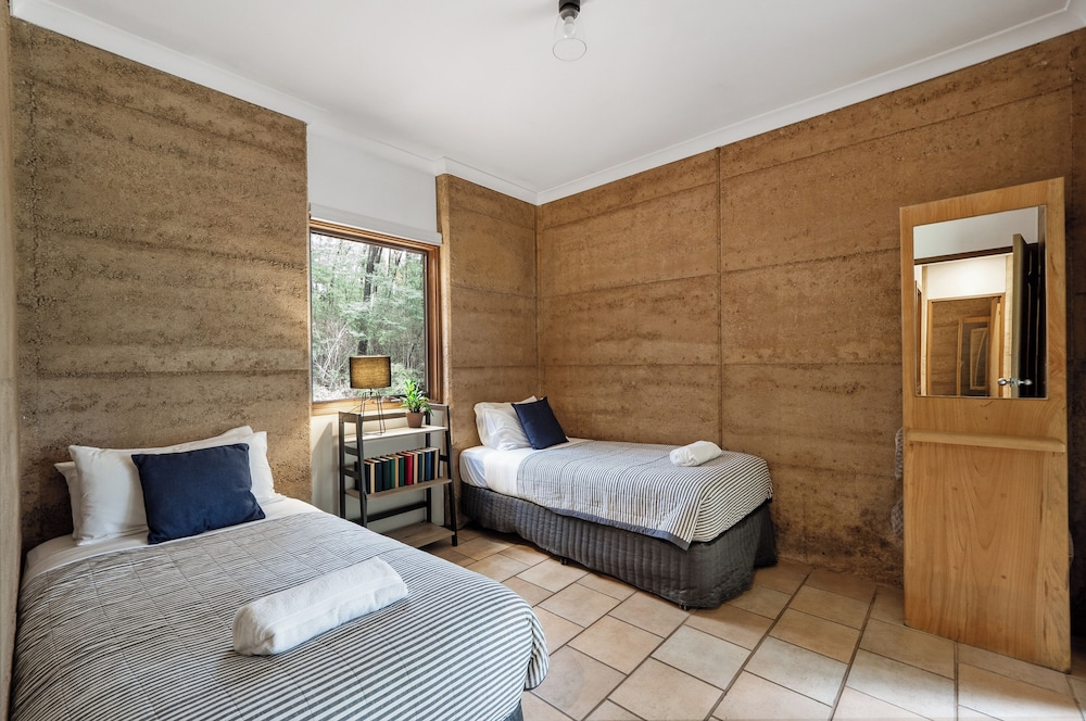 2 Bedrooms, Spa, Double and Twin Beds