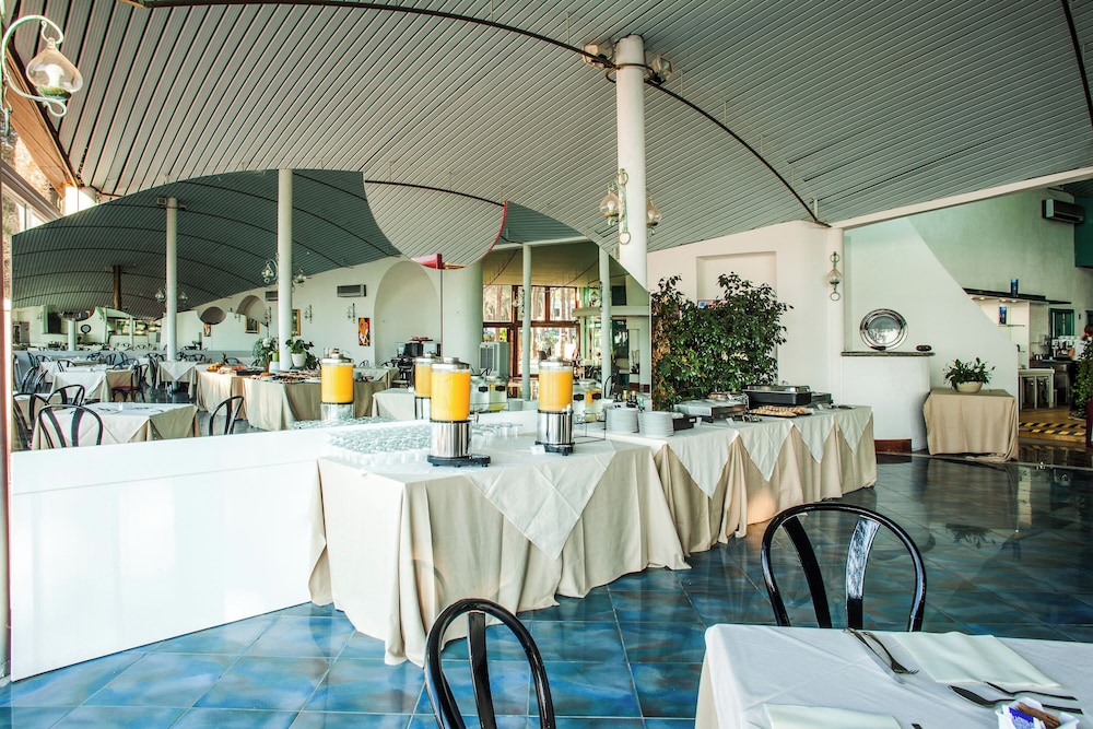 Hotel New Barcavela 39/50