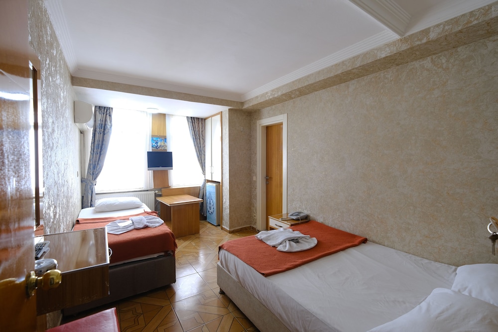 Ozbek Hotel 19/64