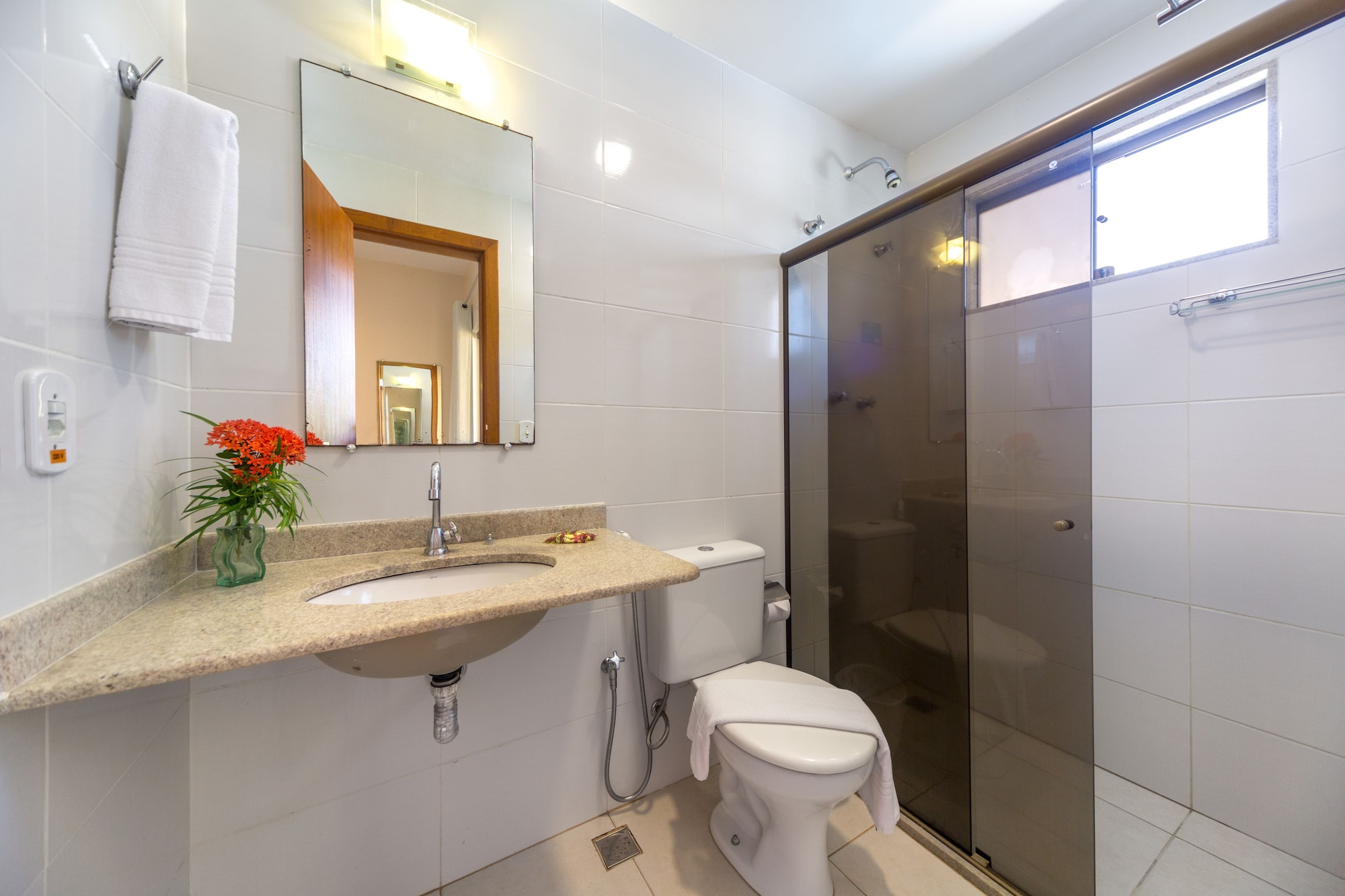 غرفة ديلوكس بسريرين منفصلين، Porto Geraes Praia Hotel 6/8