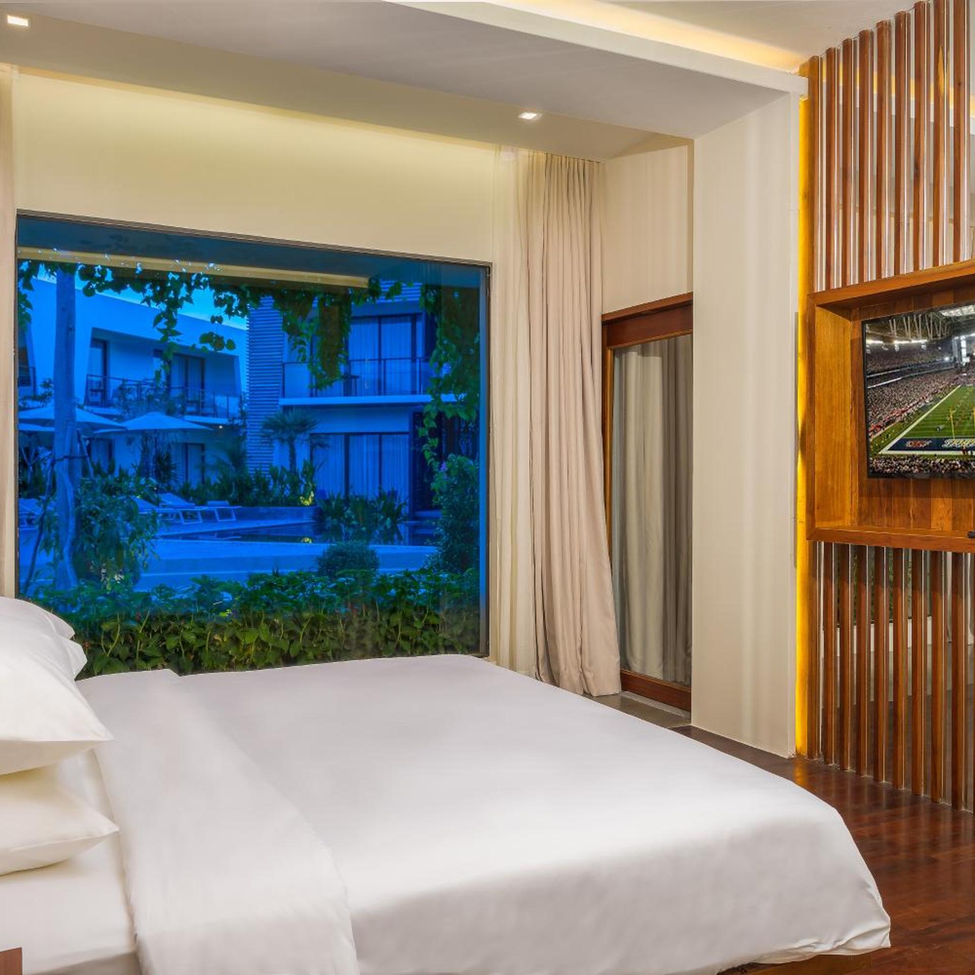 Suite, Villa, Pool View, Laundry
