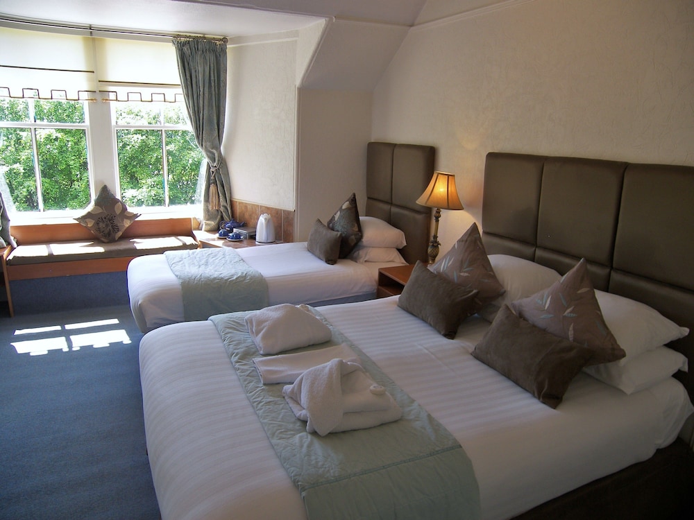 Rosemount Hotel 24/57