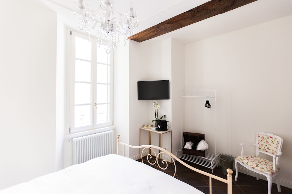 Alessia's Place 22/50