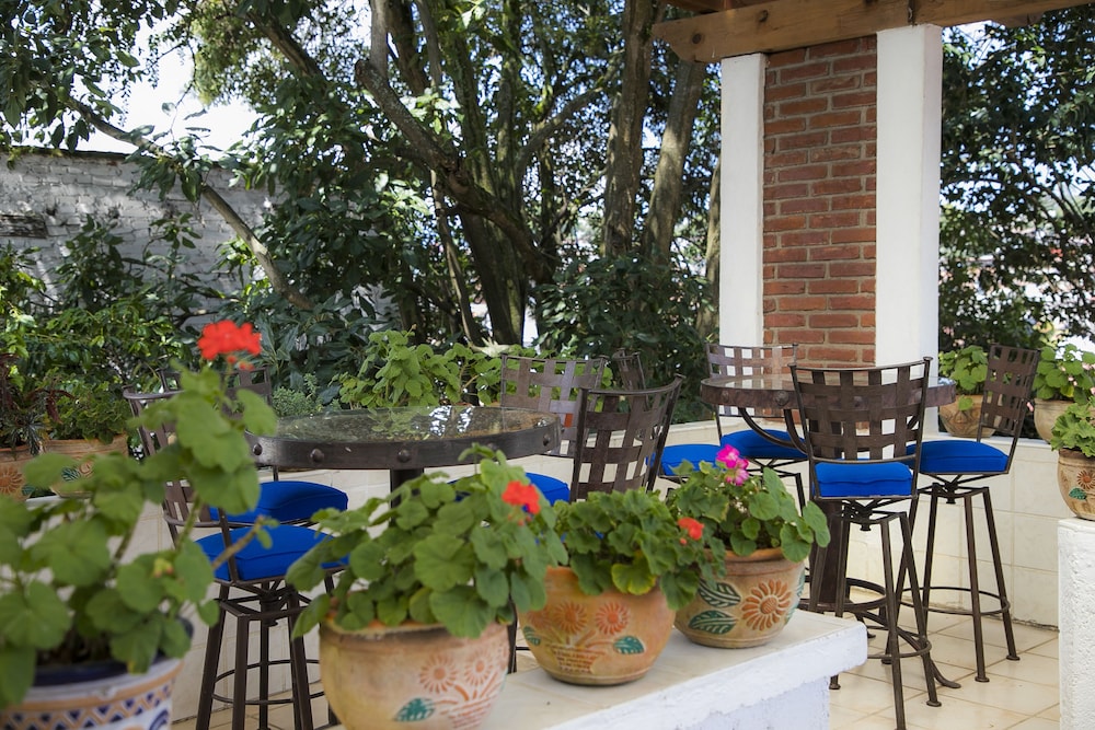 Tonancalli Hotel 16/22