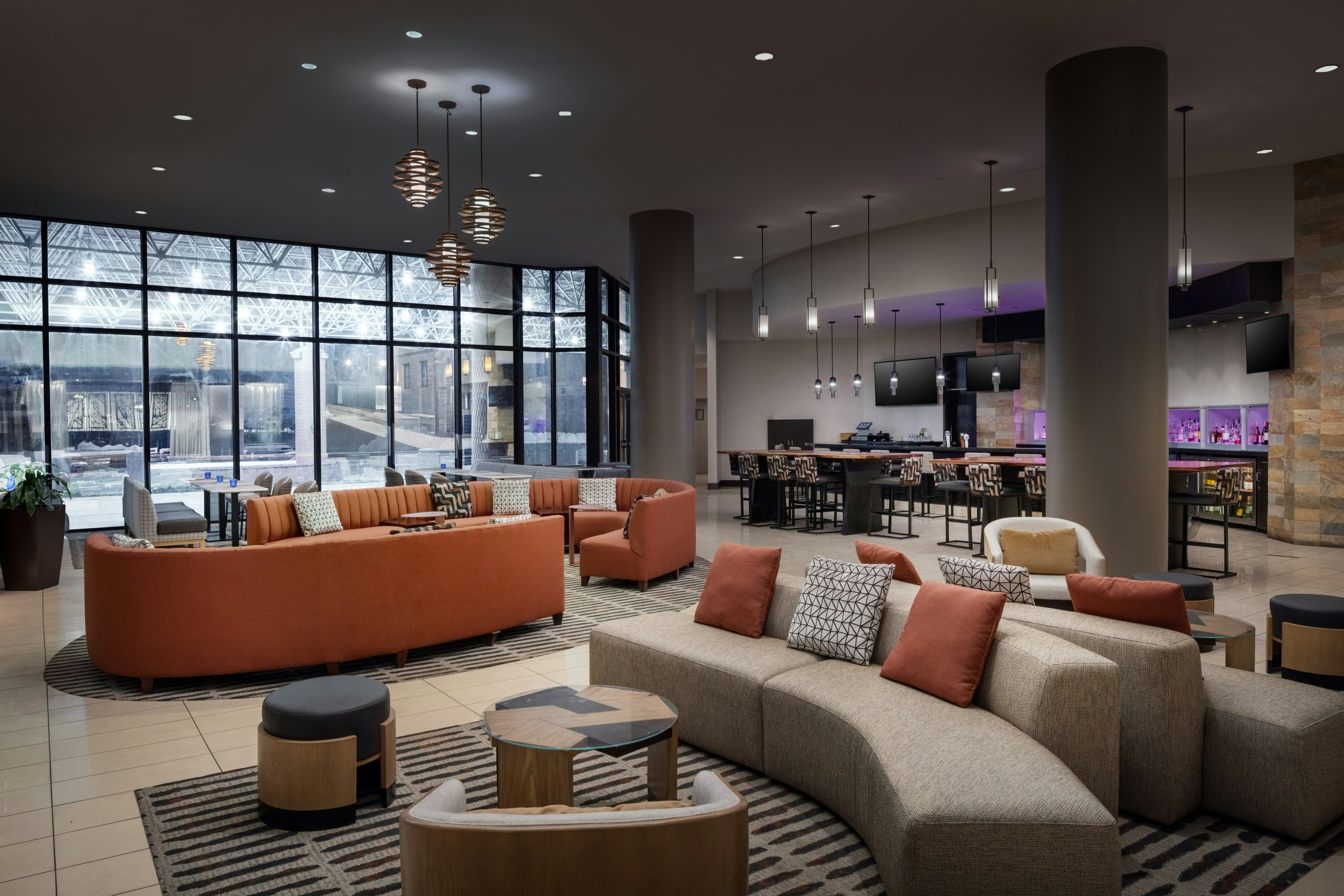 Hilton Albany 33/80