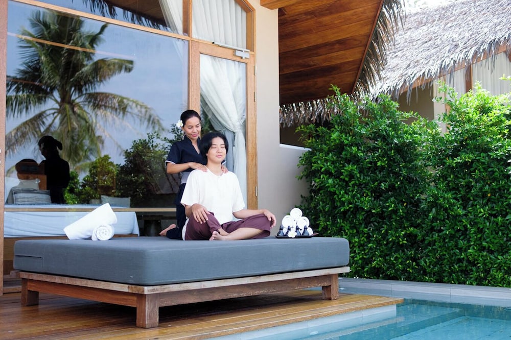 Irene Pool Villa Koh Lipe 7/51