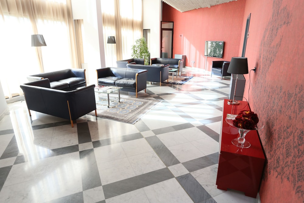 Hotel Forum 25/34