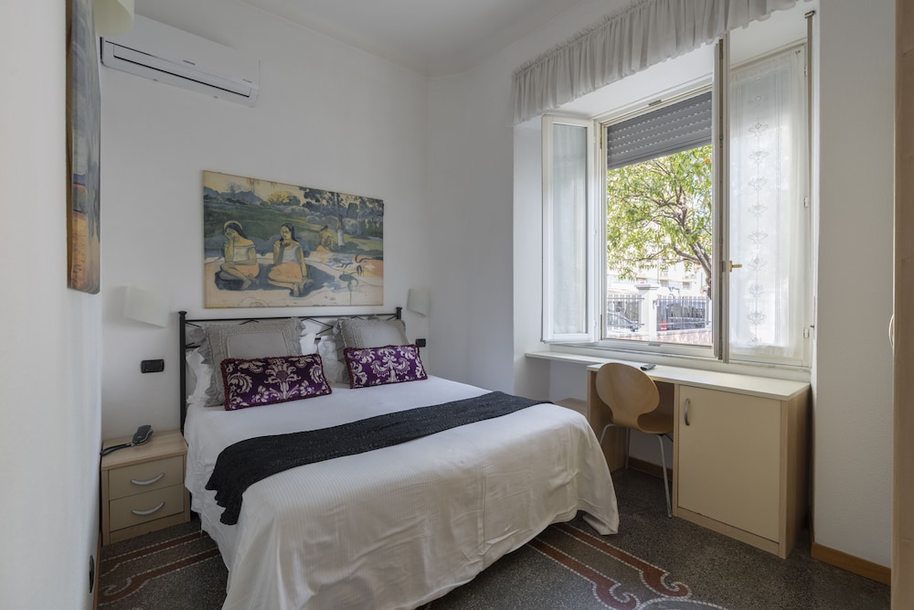 Hotel Aida 9/27