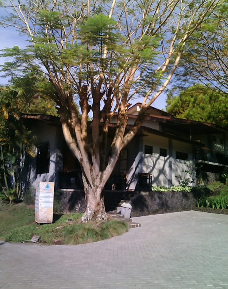 Lembang Asri Resort 49/55