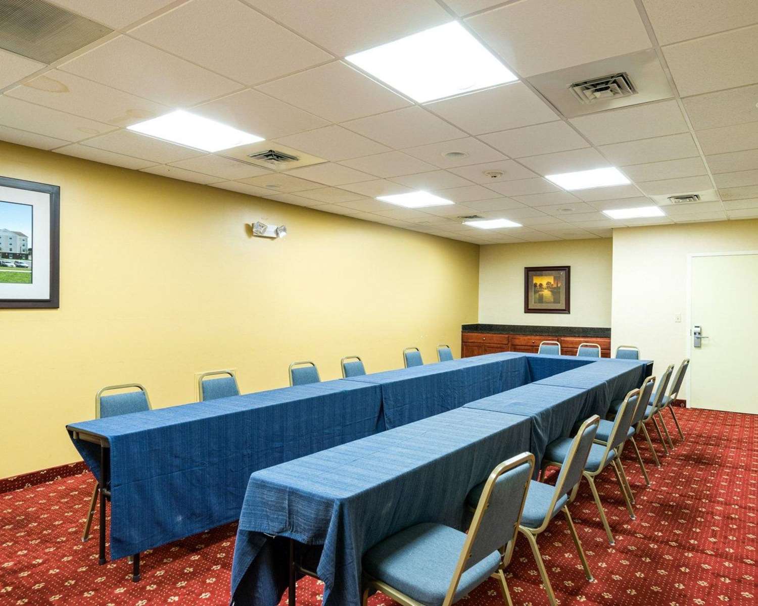 MainStay Suites Dover, DE 36/40