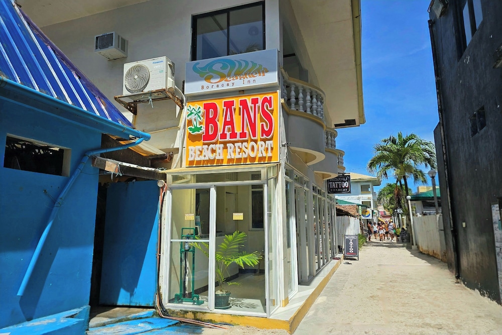 BANS BEACH RESORT 1/40