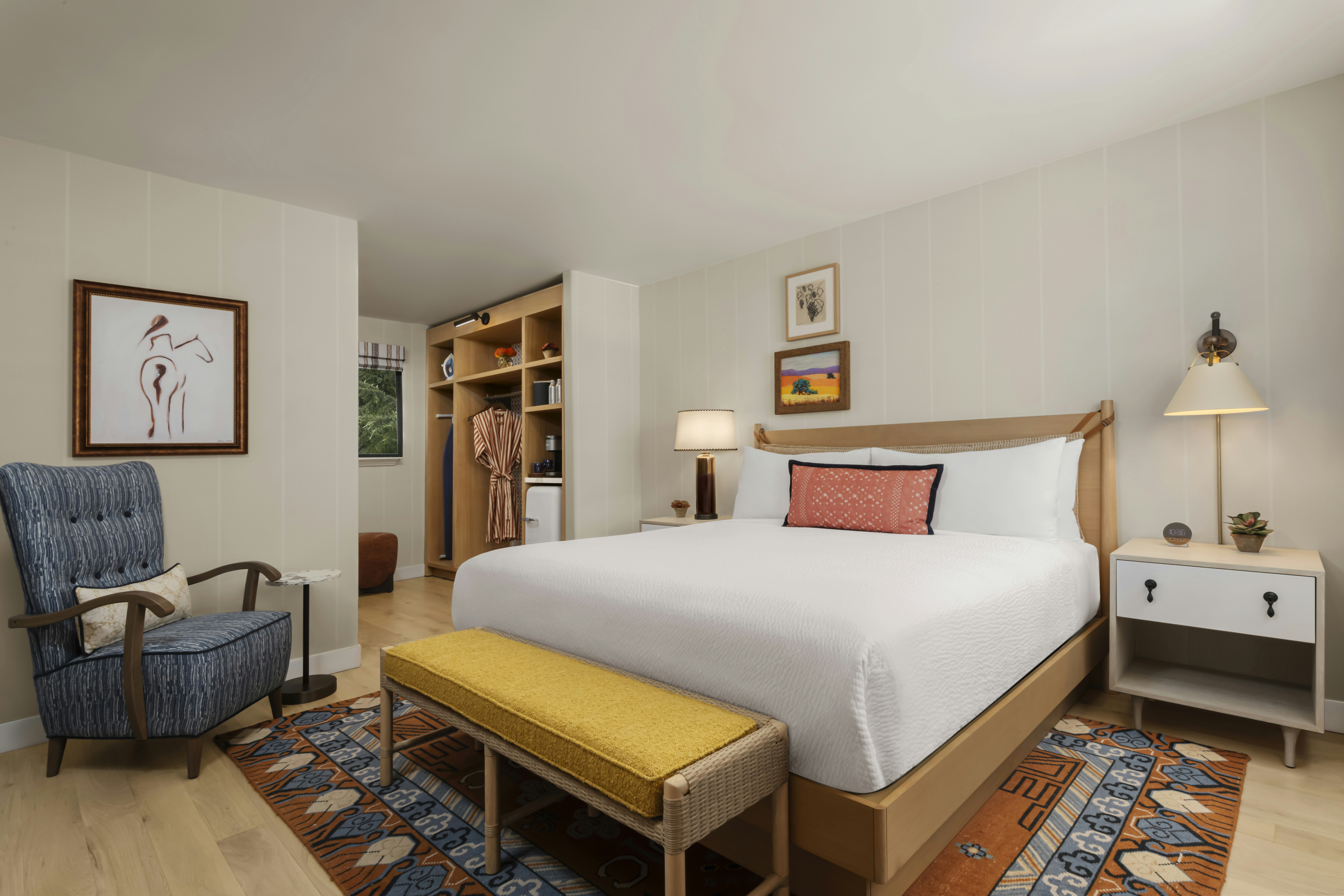 Garden, King Bed