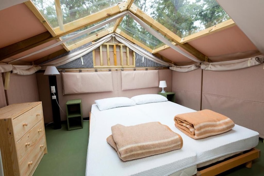 Vacanze Camping Boutique 15/50