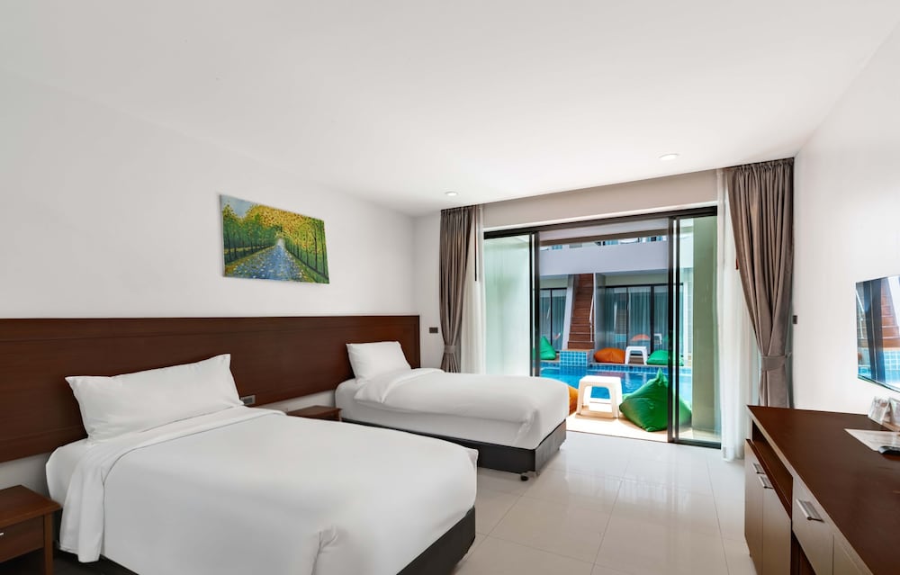 XAYA Pool Access Resort 22/39