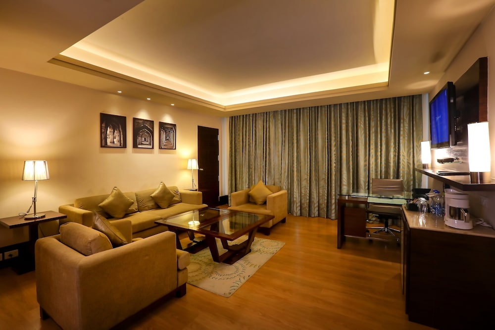 Radisson Blu Hotel Chennai City Centre 25/46